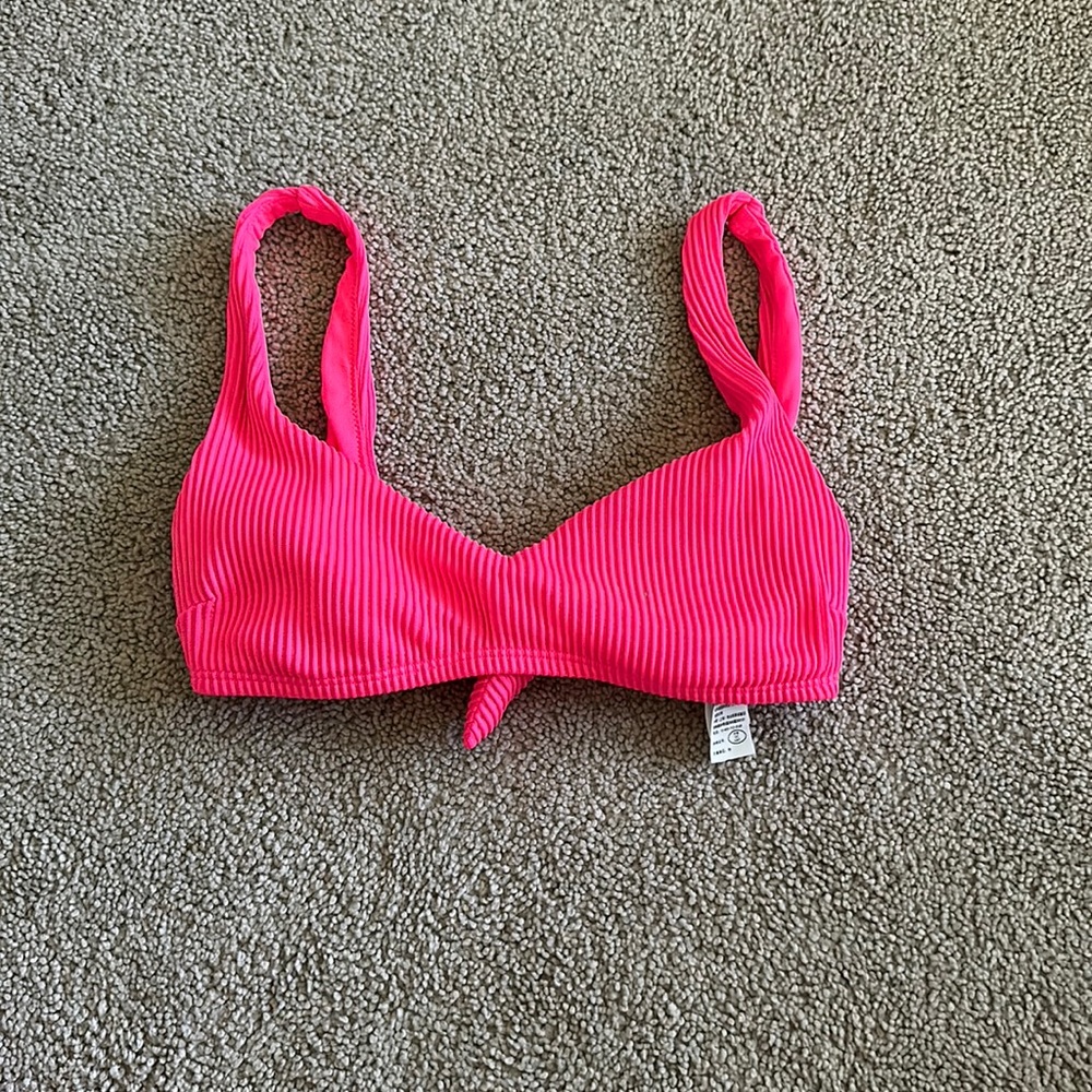 Pink bikini top